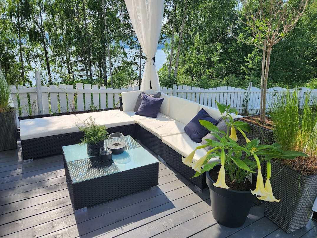 Træterrasse med overdækning Træterrasse med overdækning